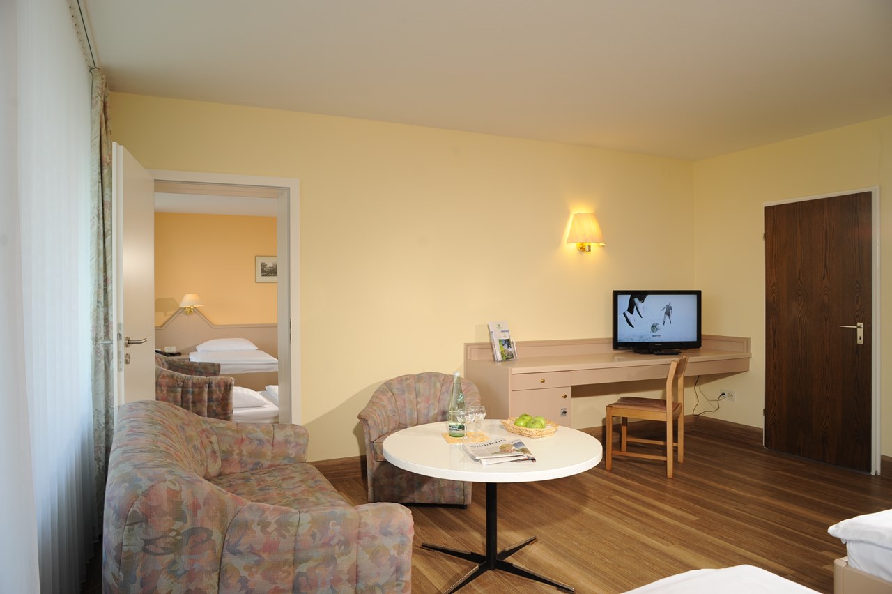 Hotel Sonnenhügel Familotel Rhön Zimmerkategorien Standard 2-Raum-Appartements (ca. 70 qm) für Familien