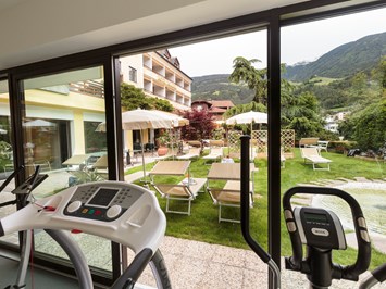 Dominik Alpine City Wellness Hotel Fitnessangebote im Detail Fitenssraum