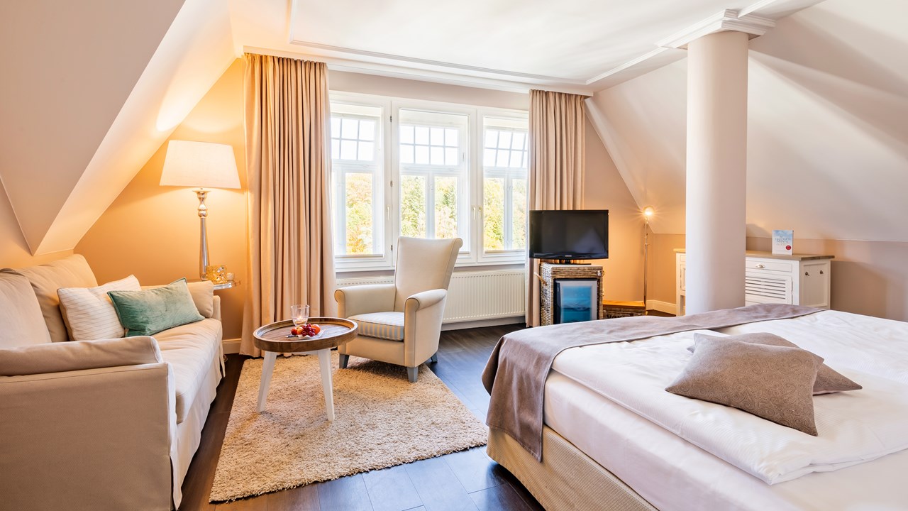 Hotel Romantischer Winkel - RoLigio® & Wellness Resort Zimmerkategorien Schlösschen Doppelzimmer zum See