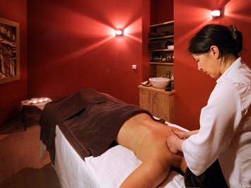 Panoramahotel Oberjoch Massagen im Detail Schulter/ Nacken- & Kopfmassage