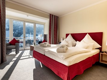 4* Hotel Erlebach - Wander- Wellness & Genusshotel in Vorarlberg Zimmerkategorien Doppelzimmer Wintergarten 30 qm