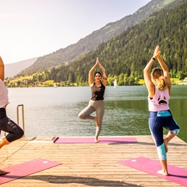 Wellnesshotel: Yoga am See - Fitnessprogramm - Familien - Sportresort Brennseehof 